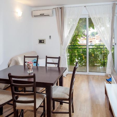 Apartments Leut 80M From The Sea Podgora Ngoại thất bức ảnh