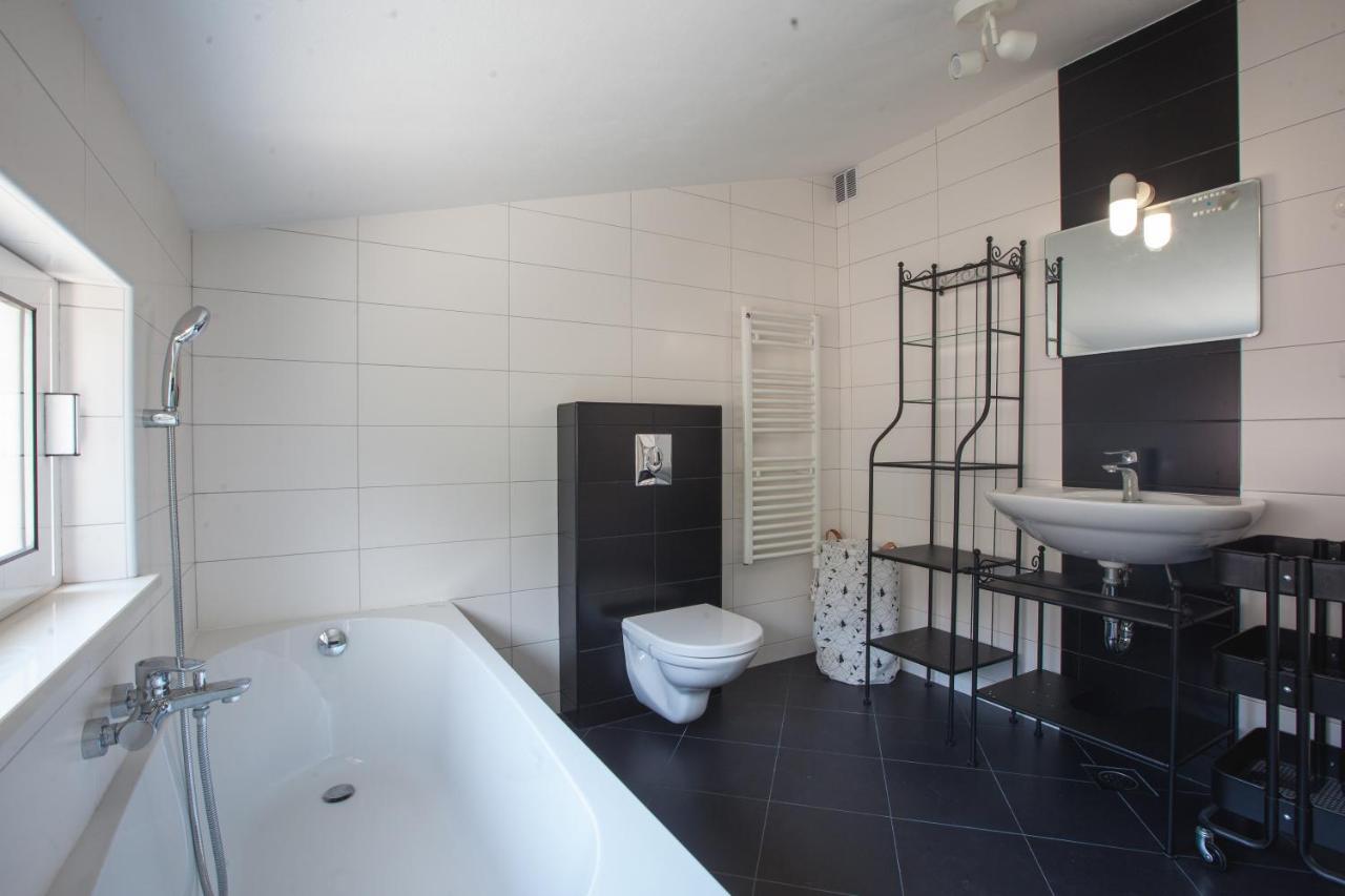Apartments Leut 80M From The Sea Podgora Phòng bức ảnh