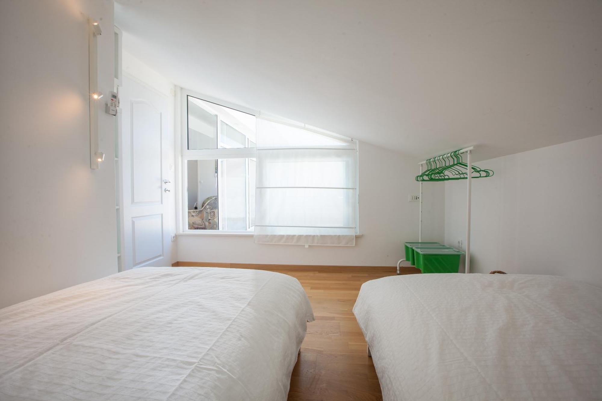 Apartments Leut 80M From The Sea Podgora Phòng bức ảnh