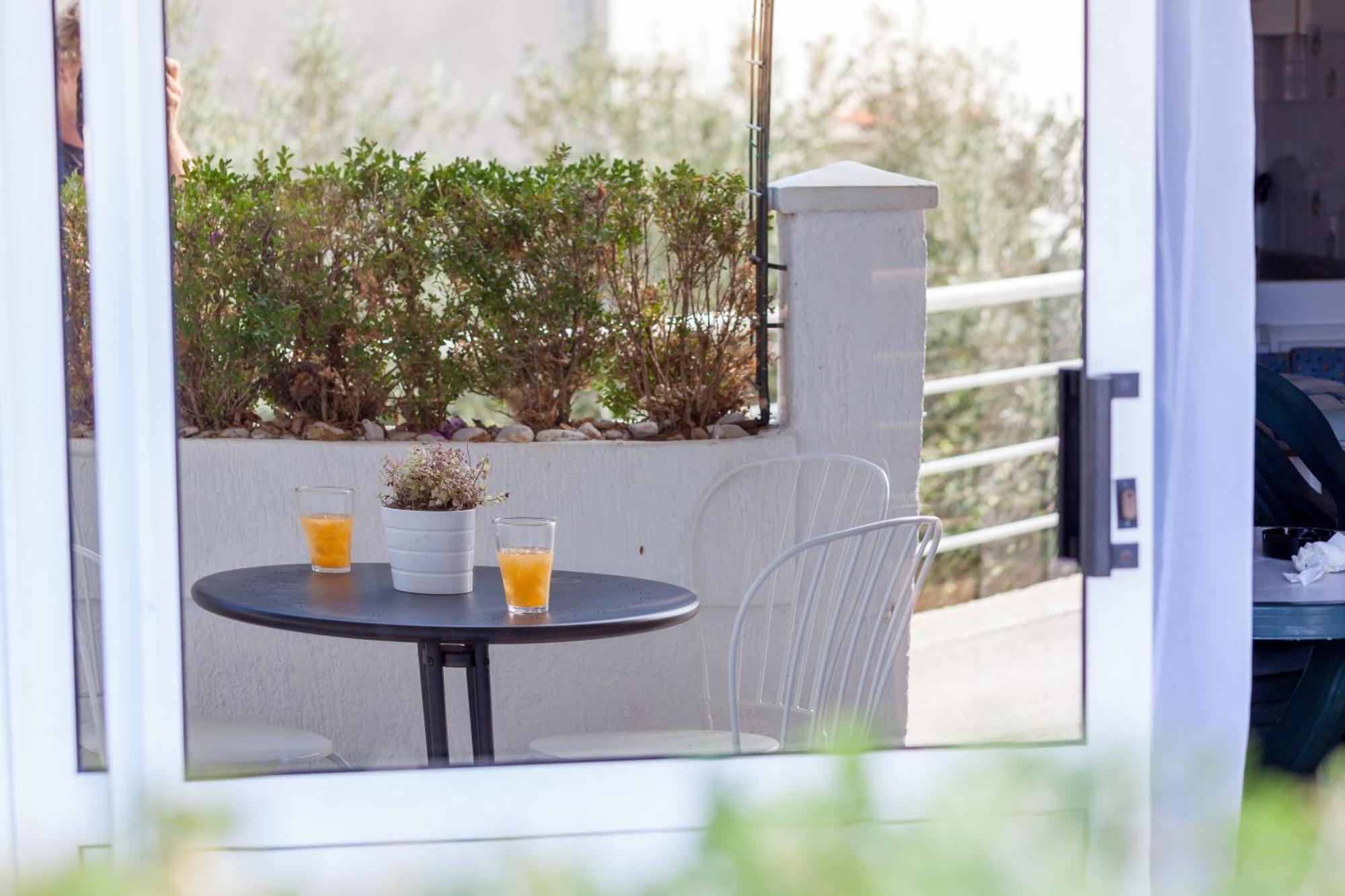 Apartments Leut 80M From The Sea Podgora Phòng bức ảnh