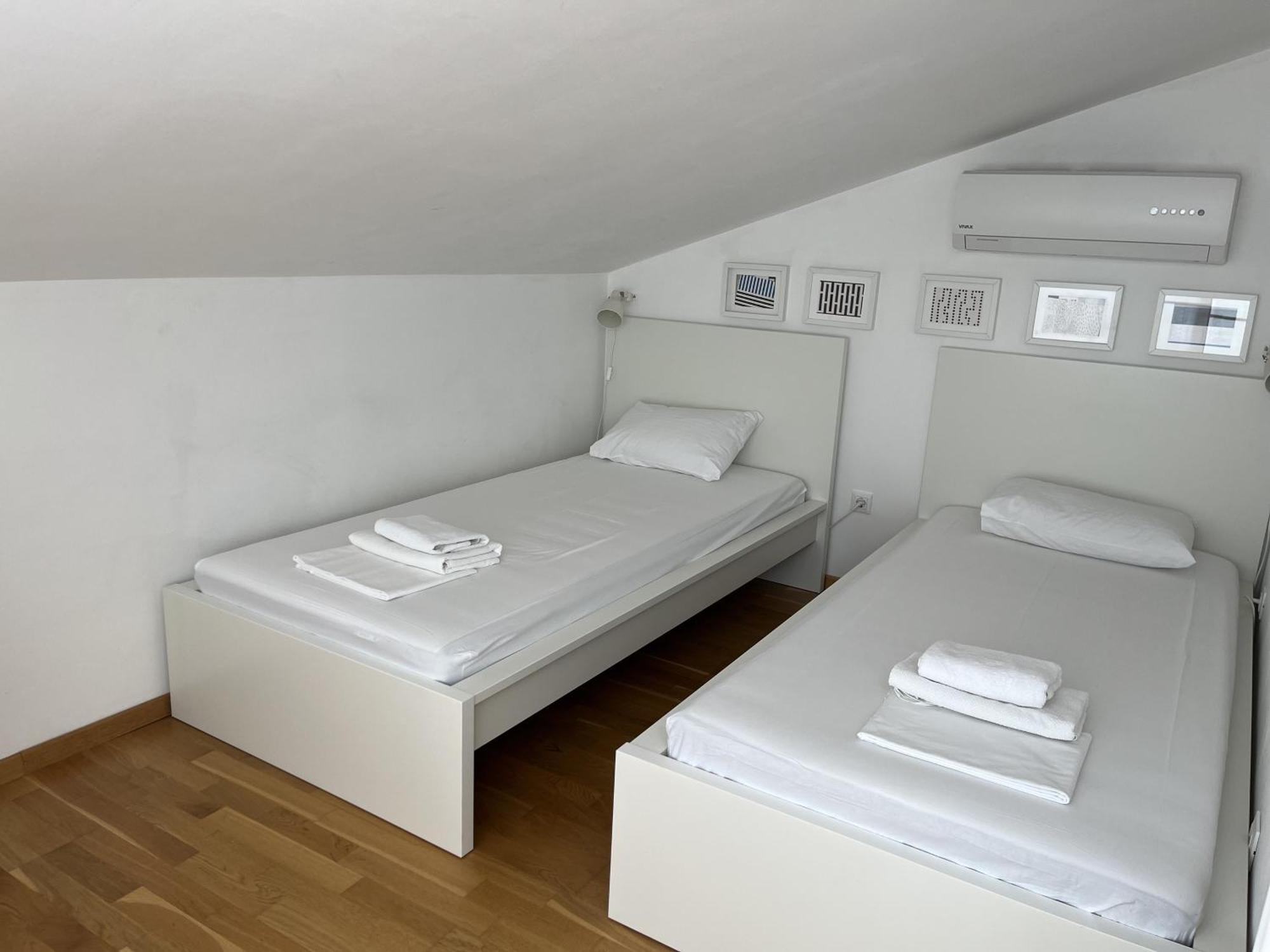 Apartments Leut 80M From The Sea Podgora Phòng bức ảnh