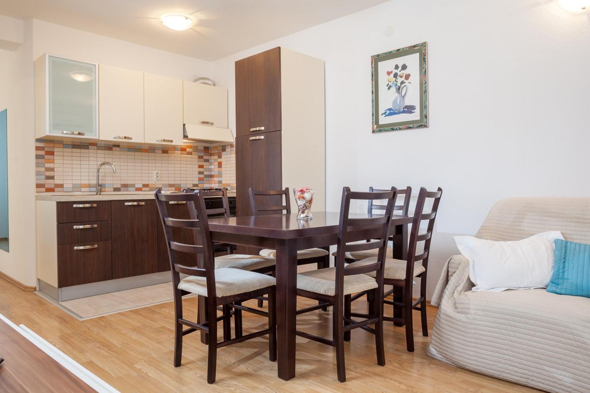 Apartments Leut 80M From The Sea Podgora Ngoại thất bức ảnh